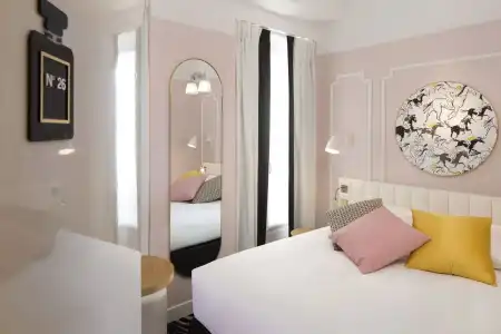 Hôtel Pastel - 4