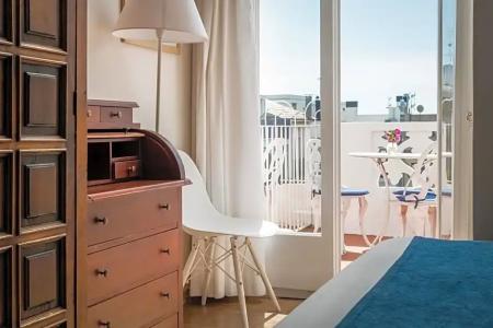 Medium Romantic - 40