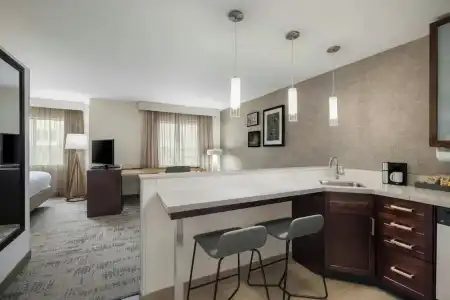 Residence Inn Des Moines Downtown - 95
