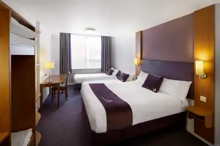 Premier Inn London Hammersmith - 1