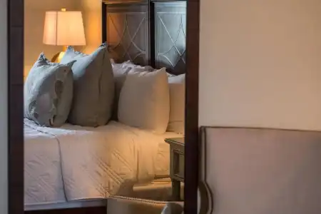 Olde Harbour Inn, Historic Inns of Savannah. - 123