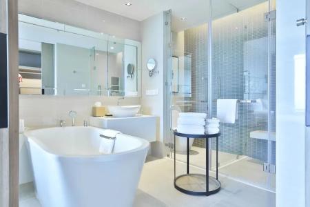 Holiday Inn & Suites Rayong City Centre by IHG - 106