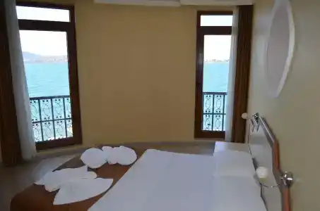 Ayvalik Palas - 88