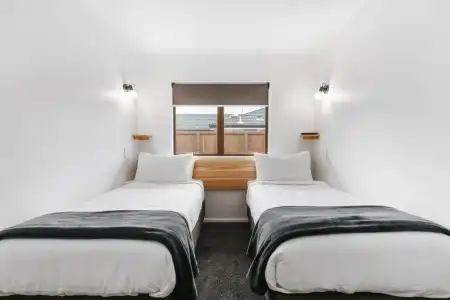 Cobblestone Court Motel – Wenzel Motels - 29