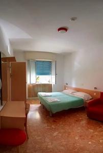 Anita - 27
