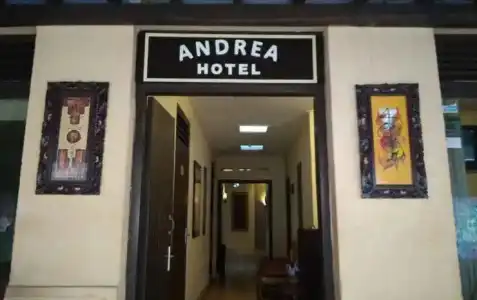 Andrea - 0