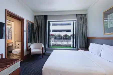 The Jesselton - 27