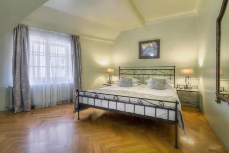 Black Star Suites - 58