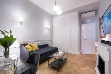 Grand Master Suites - 66