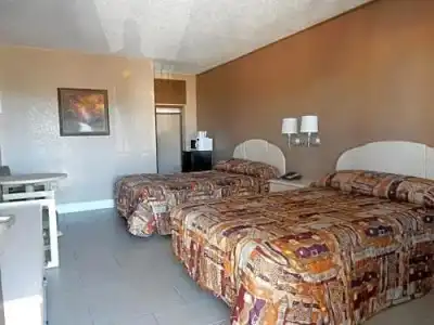 Sunset Inn - 31