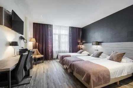 Boutique Milano Rotterdam-Center - 80