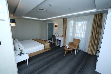 Grand Silay - 50