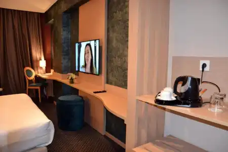 Flower Town Hôtel & Spa - 3
