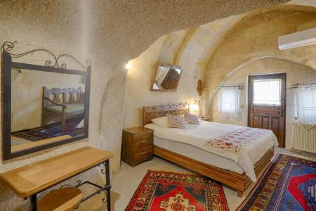 Tulip Cave Suites - 90