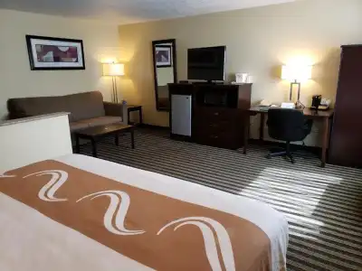 Quality Inn & Suites Vancouver - Hazel Dell - 63