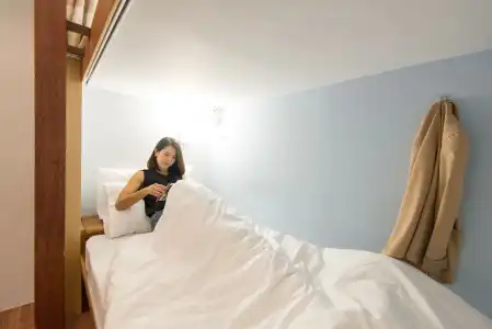 Barn and Bed Hostel - 6