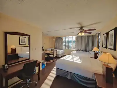 Divya Sutra Suites on Robson Downtown Vancouver - 59
