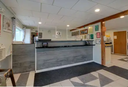 Quality Inn & Suites Lincoln I-93 - 1