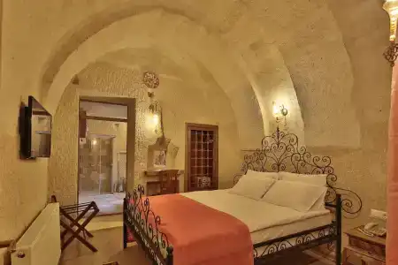 Jacob's Cave Suites - 41