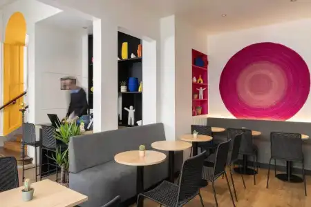 Korner Chatelet - 23