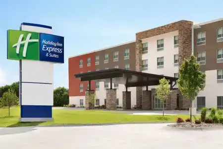 Holiday Inn Express & Suites JERSEY CITY - HOLLAND TUNNEL by IHG - 0