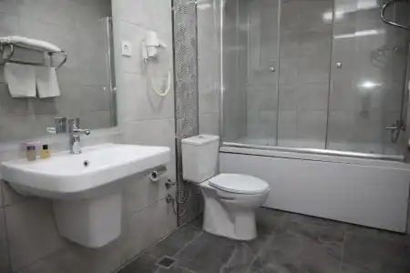 Cihan Palas - 37