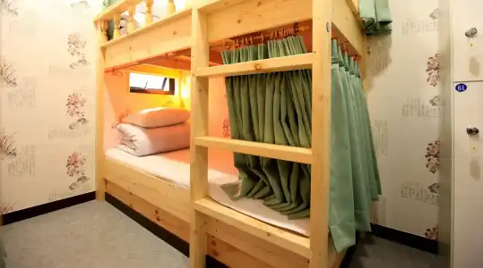 Hi Busan Guest House - Hostel - 3