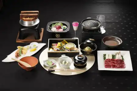 Ryotei Matsuya Honkan Suizenji - 7