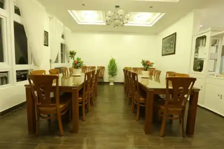 Nhat Vy - 10