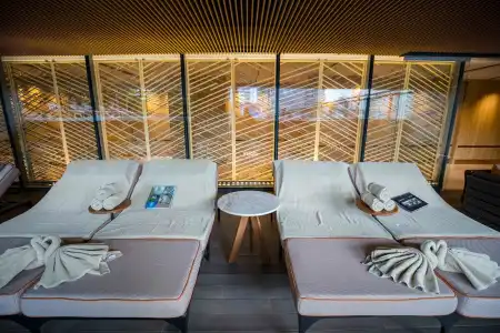 Hyatt Regency Bangkok Sukhumvit - 21