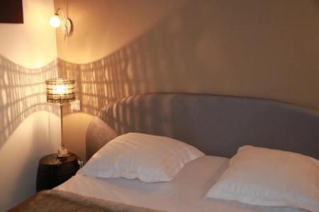 Hôtel Le Saint Louis - 81