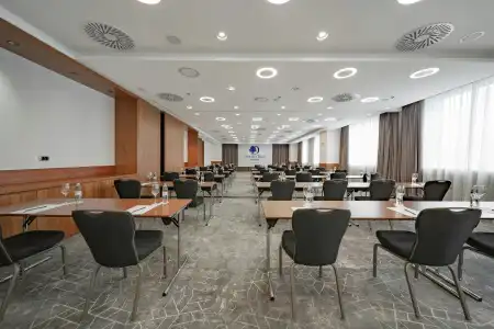 DoubleTree by Hilton Zagreb - 19