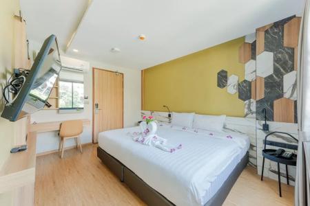 Sky Wave Patong - 54