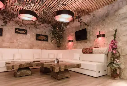 California Boutique - 28