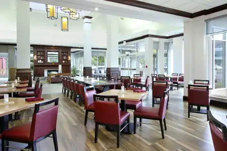 Hilton Garden Inn Sonoma County Airport - 28