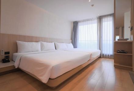 Balcony Seaside Sriracha & Serviced Apartments (SHA Extra Plus) - 280