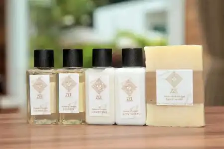 Zee Luxury Boutique - 29