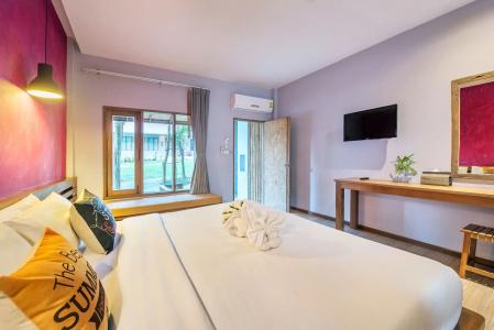 Bar and Bed - 2