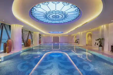 Wanda Reign Wuhan - 12