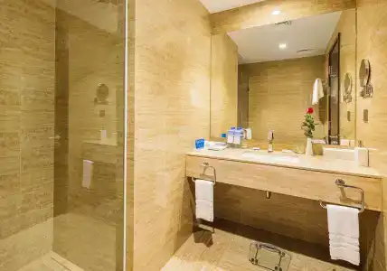 Wyndham Legend Halong - 10
