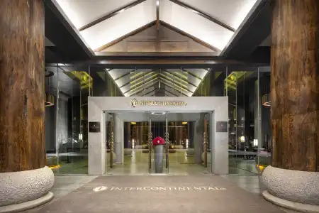 InterContinental Lijiang Ancient Town Resort by IHG - 12