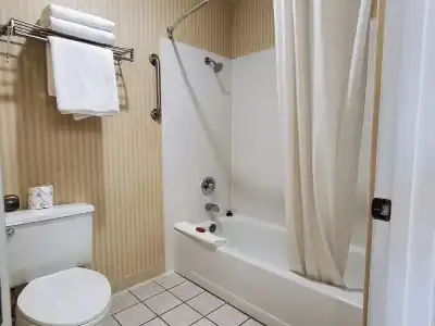 Rogue Regency Inn Medford Airport - 44
