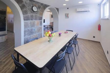 Highland Hostel - 7
