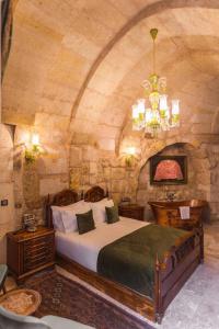 Solo Cave Suites - 27