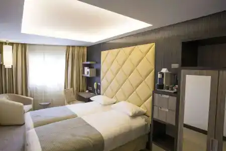 Best Western Plus Cannes Riviera & Spa - 41