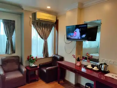 Grand United Ahlone Branch - 232