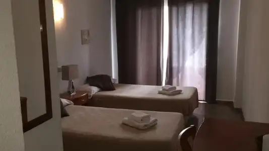 The Hostal Tierramar - 28