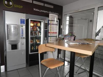 B&B Toulouse Cité de l'Espace Mouchotte - 28