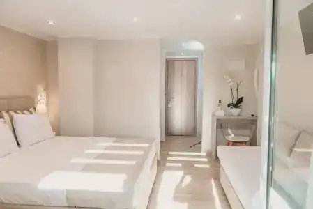 Ammos Beach Seaside Luxury Suites - 36