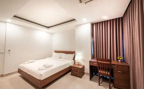 Queen Mansion - 3